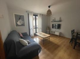 La casita de Nicolás, hotel in Escarrilla