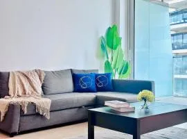 Bright 2BR Pool, Yas View & Direct Beach Access