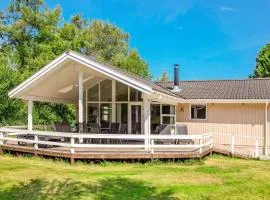 10 person holiday home in Væggerløse-By Traum
