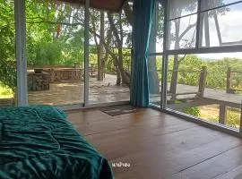 Napahong Treehouse นาป่าฮง Andromeda & Cassiopeia