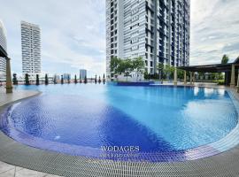 Admiral Residence - Pool View-3BR-Balcony-Near Jonker Street by Wodages, hotel a Malaca