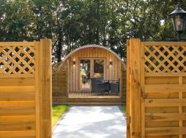 Highgate Cabin, Hütte in Takeley