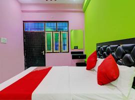 Hotel O Akaay Restaurant and Hotel, hotel v destinaci Bhauli