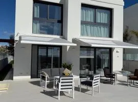 Villa Mirasol - mountain-, sea view, roof terrace, private pool