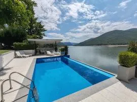 Villa Tikvesh Lake