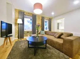 Domillion 2bdr President Palace free parking L417