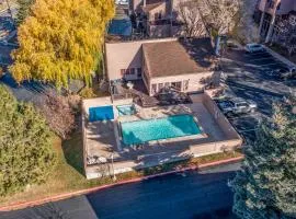 2 Bedroom Durango Retreat Near Trails & Town with Pool and Hot Tub