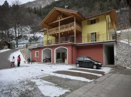 Mountain Retreat with Sauna