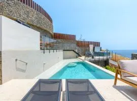MSW37 - Luxury Penthouse with Private Pool and Spa