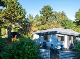 4 person holiday home in Ebeltoft-By Traum, hotel v destinaci Ebeltoft