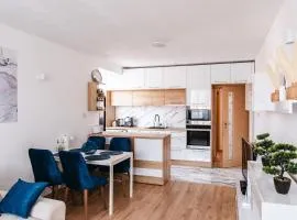 Renovated 1 Bedroom - Full Kitchen - Parking - 4km Tsarevets