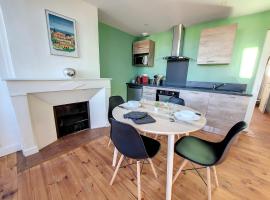 Les Arcades - Mirande Centre, hotel a Mirande