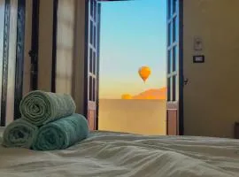 sun smile guest house᭄ꦿ