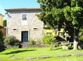 Santa Comba Garden Cottage, hotel a Ponte de Lima