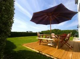 Tipoz'Immo - Maison Ar Baradoz - vue mer - 800m de la plage - wifi inclus - draps inclus - terrasse et jardin clos - parking gratuit