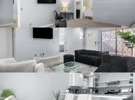 Tempe Room Private Bath Walk to ASU & Mill
