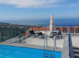 Paradise Point Sea & Mountain view, Hotel in Estreito da Calheta