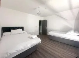 2 Bedroom Flat in Marlborough House Cardiff Centre