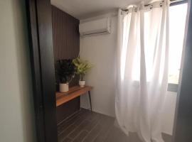 פינה קטנה בלב-נופש בכנרת, Hotel in Tiberias