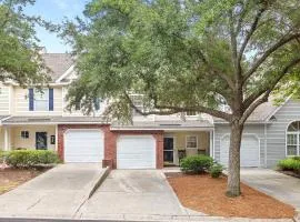 Queen Kelsey - mins from Credit One - pet friendly