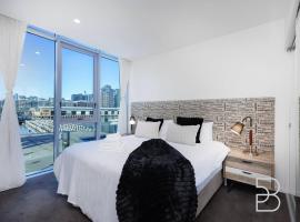 Stylish 2BR Condo Docklands Waterfront, ξενοδοχείο στη Μελβούρνη