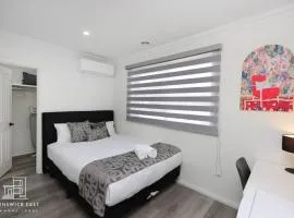 203 Premium Queen BR with Fast WiFi - Brunswick East