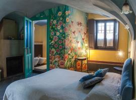 Lunafragola Atelier B&B, bed and breakfast en Candia Canavese