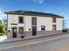 Holiday Home in Houffaliz with Garden