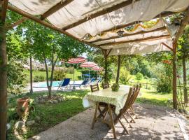 Cozy Couple s Retreat