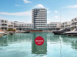 GRANO HOTEL Solmarina، فندق يسمح بالحيوانات الأليفة في Wiślinka