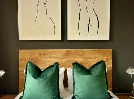 'Just Beachy' Muizenberg Beach Apartment
