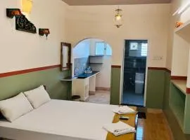 Dwaraka Guest House