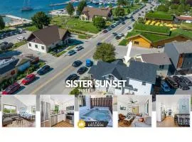 Sister Sunset - #1 Downtown Location this Fall! Hot Tub, Dogs Welcome!