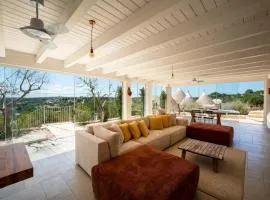 Charming trulli with pool & jacuzzi