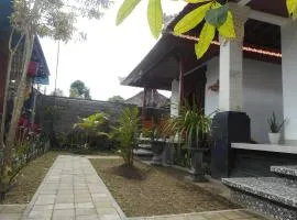 Besakih Bonny Homestay