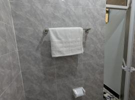 Utulivu Home Stay Apartment, nh&agrave; nghỉ B&B ở Nkunjila