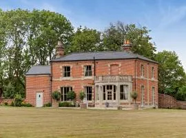 6 Bed in Cowlinge oc-b32762