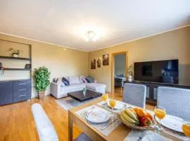Free Parking 2 BR city center
