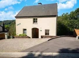 Forest-Edge Hideaway, Bouillon