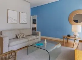 Charming 2BDR Santos Apartment by LovelyStay