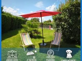 Pti Nel, charmante maison 100 m plage d 'Asnelles au coeur des plages du débarquement proche Arromanches et Bayeux , jardin, terrasse, parking commerces, restaurants à 10 mn à pied