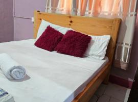 Okla GuestHouse, hotel di Kampala