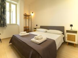 Le rose di Mimmo Casa vacanze, ξενοδοχείο σε Barcellona-Pozzo di Gotto