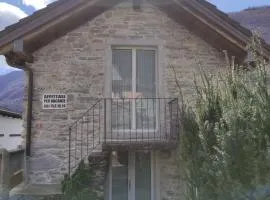 Eline sotto ai piazz 12 Casa Elin