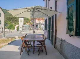 047B - Casa Le Grigue, tra le Colline e il Mare di Sestri a 10 Minuti di auto dal Mare