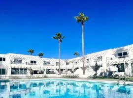 Casa de los Sueños by JK Lanzarote