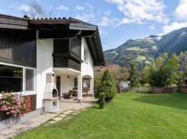 Chalet in Maishofen near Ski Slopes, Hotel in Maishofen