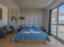 חלום לים - סוויטות מדהימות עם מרפסת לים באשקלון