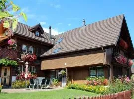 Gemütliche Und Geräumige Ferienwohnung