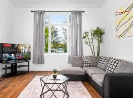 Stylish Apartment - Wolverhampton - Fast WiFi - Free Netflix 7PC